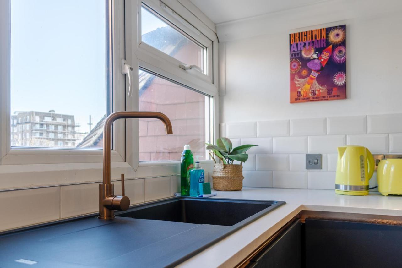 Brunswick Fab Pad - By My Getaways Apartment Brighton Екстериор снимка